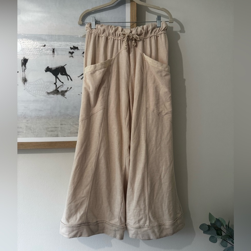 Relaxed Wide-Leg Drawstring Pants in Cream